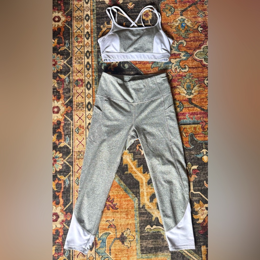 GAIAM sports bra and legging set